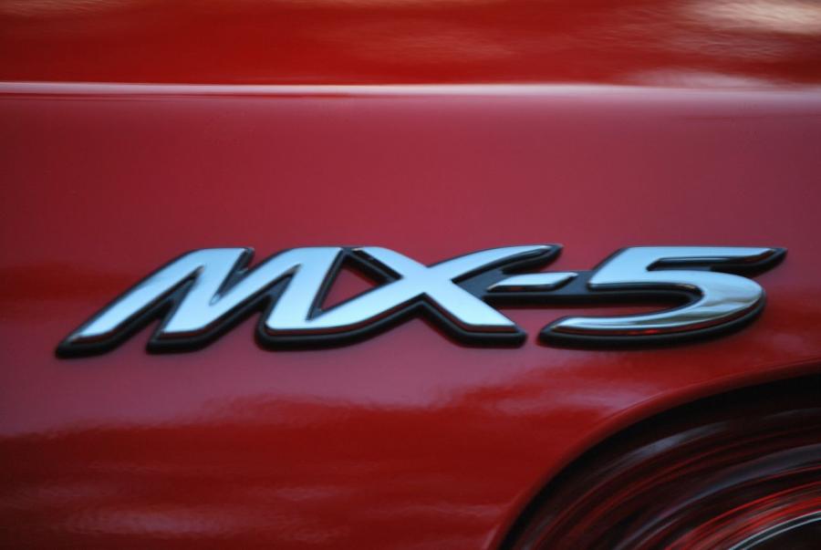  Mazda MX-5 Miata Club 2013 года  (фото 11 из 15)